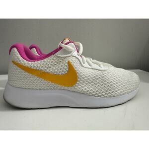Nike Tanjun Womens Size 8 White Pink Athletic Running Walking Shoes Sneakers